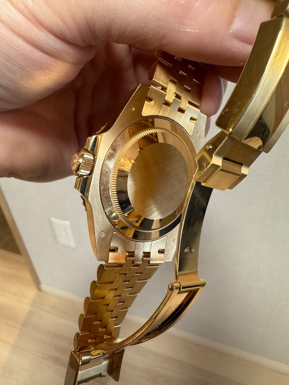 126718GRNR（高級時計）の商品画像 - 査定依頼日：2025年10月15日 - 最高査定価格：6,700,000円