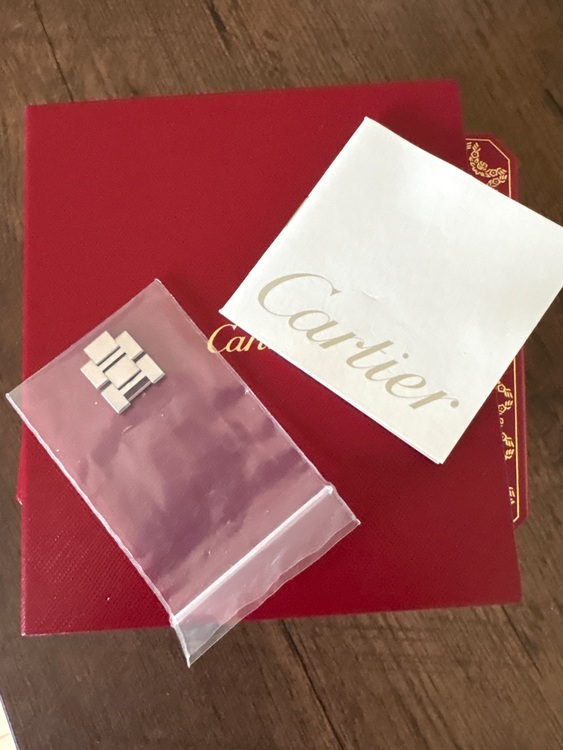 カルティエ タンク W520001（高級時計）の商品画像 - 査定依頼日：2025年9月29日 - 最高査定価格：750,000円