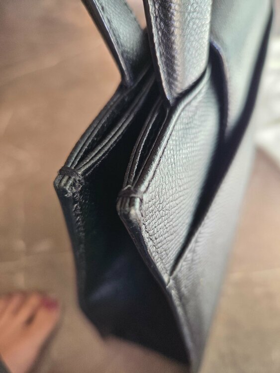 ブルガリバッグ  （ブランドバッグ）の商品画像 - 査定依頼日：2025年12月18日 - 最高査定価格：100,000円