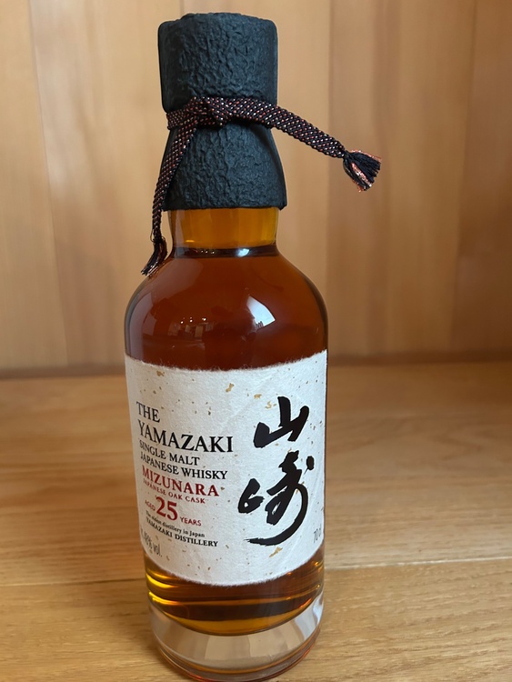 ウイスキー サントリー山崎（お酒）の商品画像 - 査定依頼日：2026年8月10日 - 最高査定価格：1,030,000円