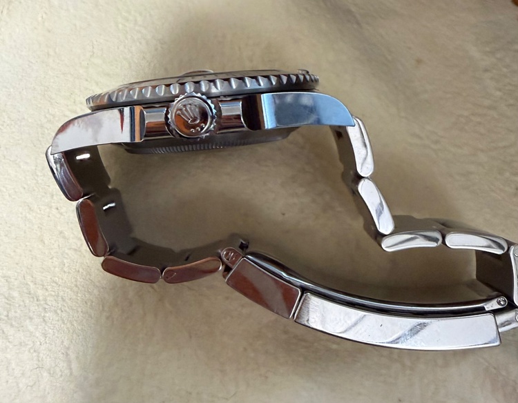 ロレックス サブマリーナー 126610l（高級時計）の商品画像 - 査定依頼日：2026年3月28日 - 最高査定価格：2,200,000円