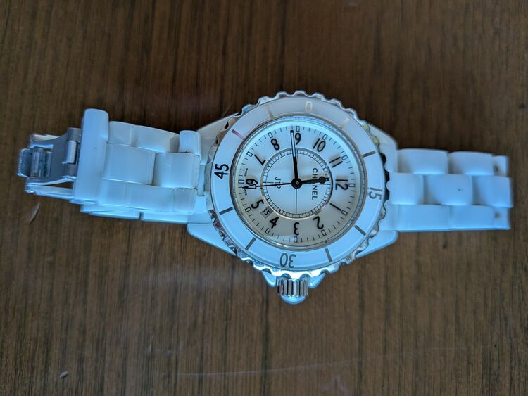 シャネル J12 D.S09007（高級時計）の商品画像 - 査定依頼日：2025年11月17日 - 最高査定価格：600,000円