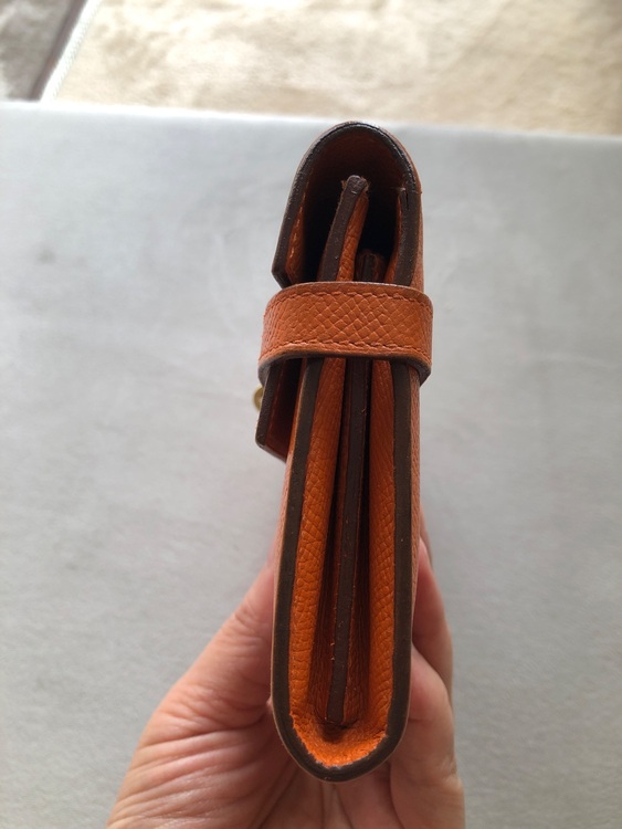 ケリーウォレット（ブランド財布・小物）の商品画像 - 査定依頼日：2025年9月10日 - 最高査定価格：100,000円