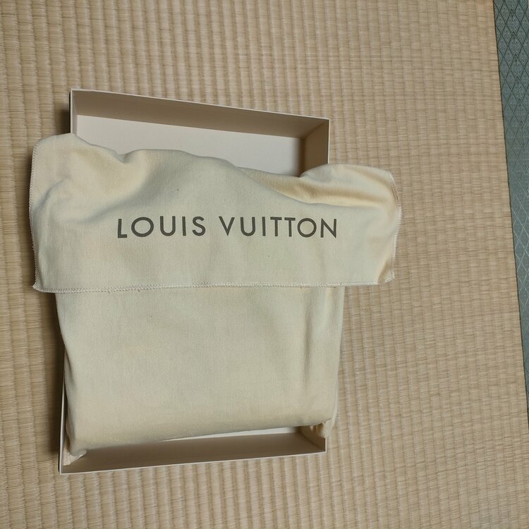 ルイヴィトン カタリーナBB（ブランドバッグ）の商品画像 - 査定依頼日：2026年4月10日 - 最高査定価格：90,000円