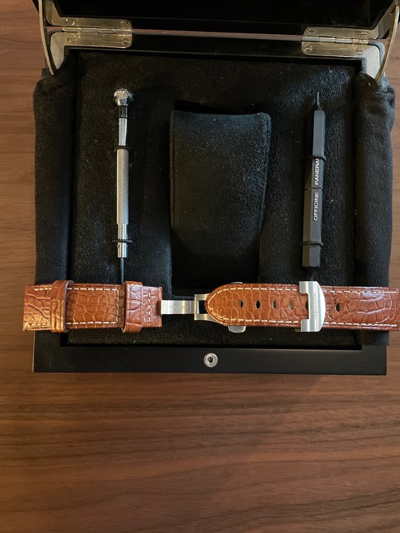 ルミノールマリーナ （高級時計）の商品画像 - 査定依頼日：2022年12月14日 - 最高査定価格：430,000円