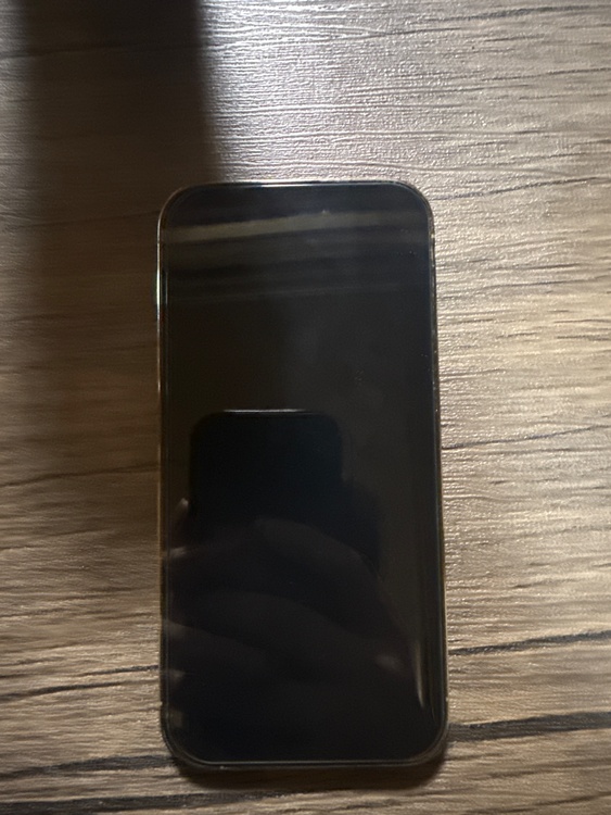 iPhone iPhone 14 Pro 128GB au（スマホ）の商品画像 - 査定依頼日：2026年7月29日 - 最高査定価格：61,000円