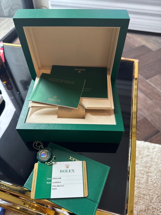 ロレックス デイトナ 116500LN whit（高級時計）の商品画像 - 査定依頼日：2025年7月27日 - 最高査定価格：4,360,000円