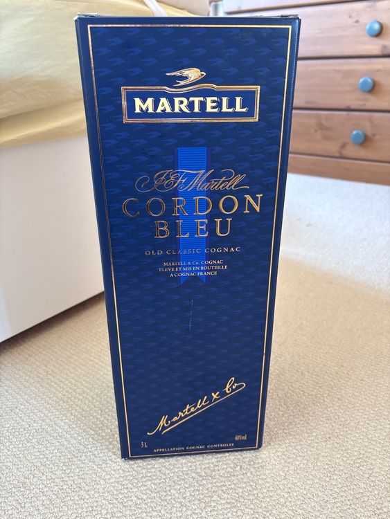 マーテル　3000ml（お酒）の商品画像 - 査定依頼日：2025年10月27日 - 最高査定価格：55,000円