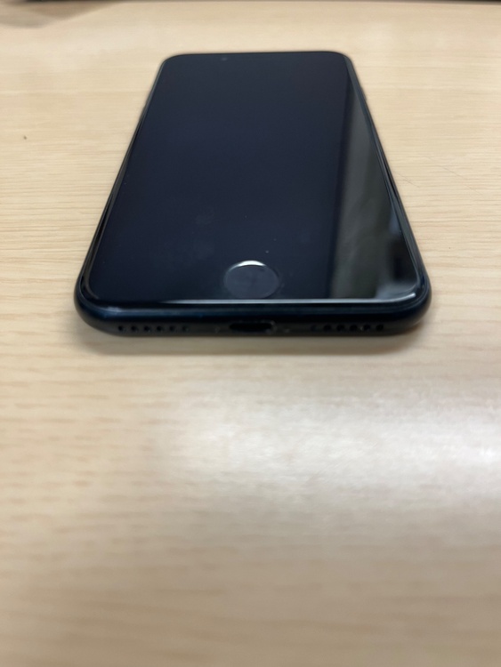 iPhone iPhone SE (第 3 世代) 128GB SIMフリー（スマホ）の商品画像 - 査定依頼日：2026年7月15日 - 最高査定価格：22,000円