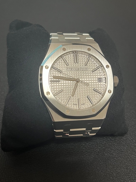 オーデマピゲ ロイヤルオーク 15510ST.00.1320ST.08（高級時計）の商品画像 - 査定依頼日：2025年9月22日 - 最高査定価格：6,050,000円