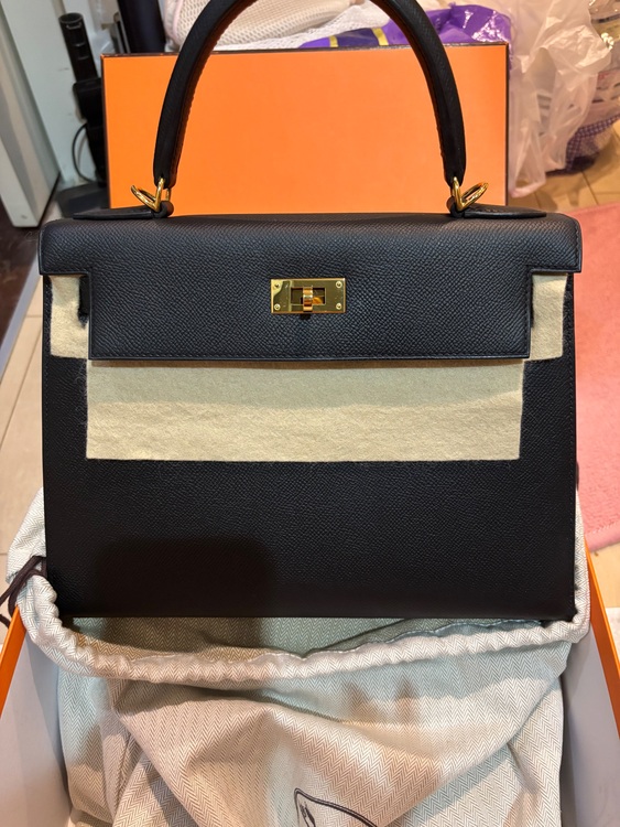 ケリー28（ブランドバッグ）の商品画像 - 査定依頼日：2025年6月6日 - 最高査定価格：2,950,000円