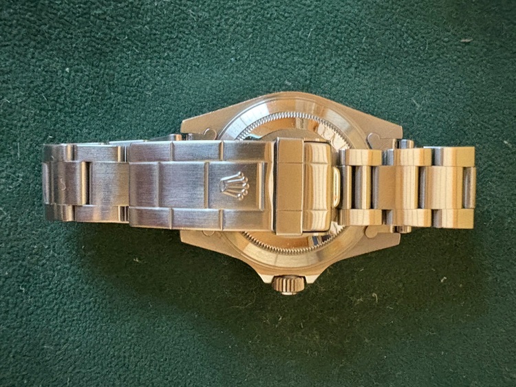 ロレックス サブマリーナー 14060（高級時計）の商品画像 - 査定依頼日：2025年6月19日 - 最高査定価格：1,300,000円