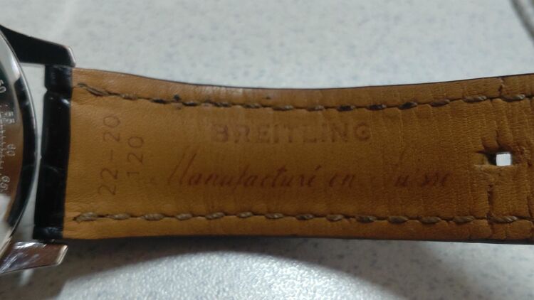 ブライトリング ナビタイマー A12019（高級時計）の商品画像 - 査定依頼日：2025年11月20日 - 最高査定価格：600,000円