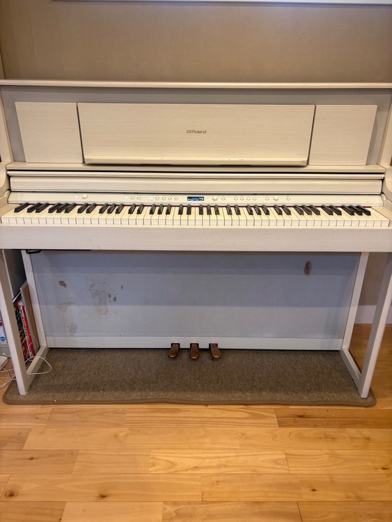 LX706GP（ピアノ・楽器・PA機材）の商品画像 - 査定依頼日：2026年2月7日 - 最高査定価格：90,000円
