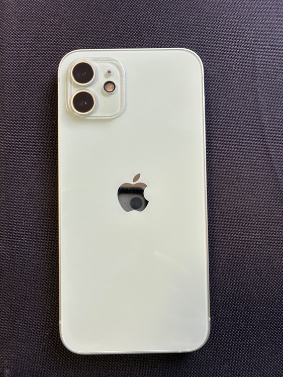 iPhone 12 64GB SIMフリー（スマホ）の商品画像 - 査定依頼日：2026年5月12日 - 最高査定価格：24,000円