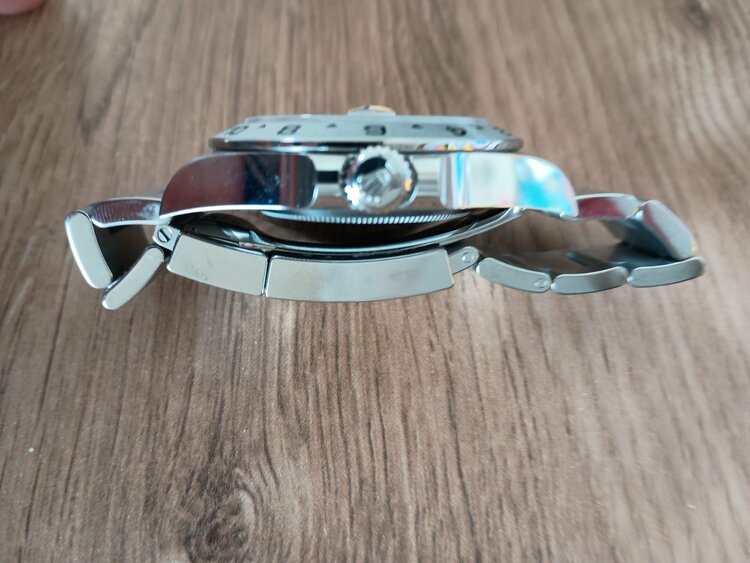 ロレックス エクスプローラー 22427（高級時計）の商品画像 - 査定依頼日：2026年3月7日 - 最高査定価格：1,760,000円