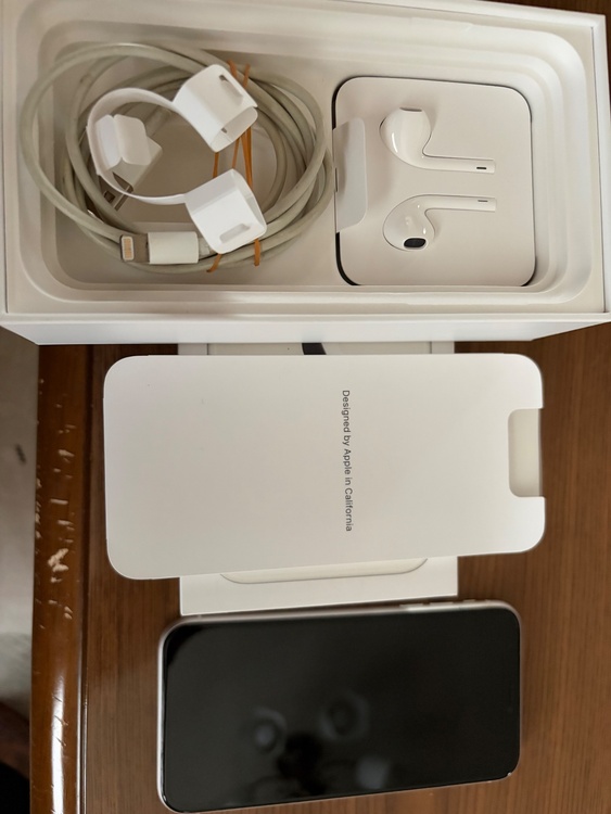 iPhone iPhone11 128GB docomo（スマホ）の商品画像 - 査定依頼日：2026年8月7日 - 最高査定価格：21,000円