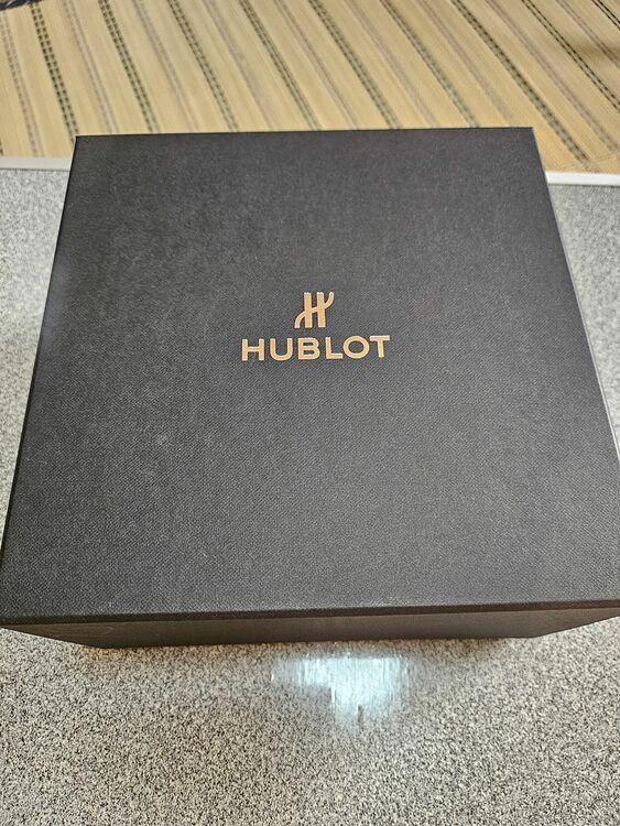 ウブロ ビックバン 1142487H14（高級時計）の商品画像 - 査定依頼日：2025年10月17日 - 最高査定価格：1,740,000円