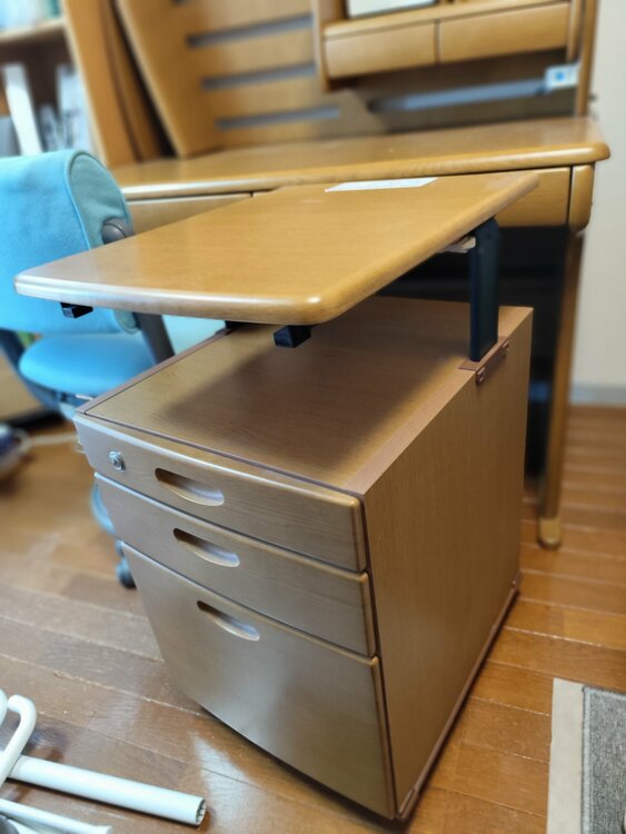 学習机（家具・寝具）の商品画像 - 査定依頼日：2026年3月23日 - 最高査定価格：5,000円