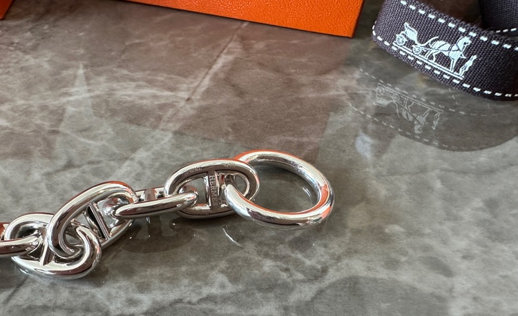 エルメス シェーヌダンクルMM ブレスレット 013コマ 925  新品未使用（金・貴金属）の商品画像 - 査定依頼日：2025年9月12日 - 最高査定価格：100,000円