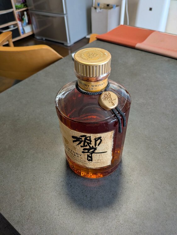 ウイスキー サントリー響（お酒）の商品画像 - 査定依頼日：2026年10月1日 - 最高査定価格：23,000円