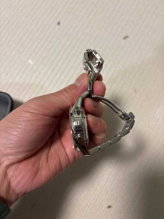 タグホイヤー カレラ CAR2014.FC6235（高級時計）の商品画像 - 査定依頼日：2025年12月4日 - 最高査定価格：200,000円