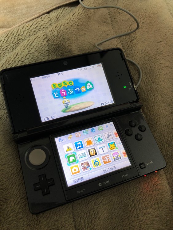 Newニンテンドー3DS本体 ブラック（ゲーム機本体・ゲームソフト）の商品画像 - 査定依頼日：2022年11月26日 - 最高査定価格：5,000円