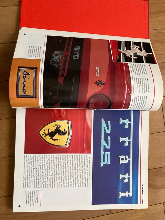 THE COMPLETE FERRARI（古本）の商品画像 - 査定依頼日：2026年4月21日 - 最高査定価格：2,000円