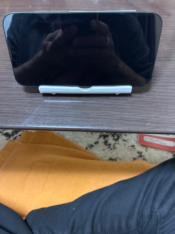 iPhone 13 128GB au（スマホ）の商品画像 - 査定依頼日：2026年3月1日 - 最高査定価格：36,000円