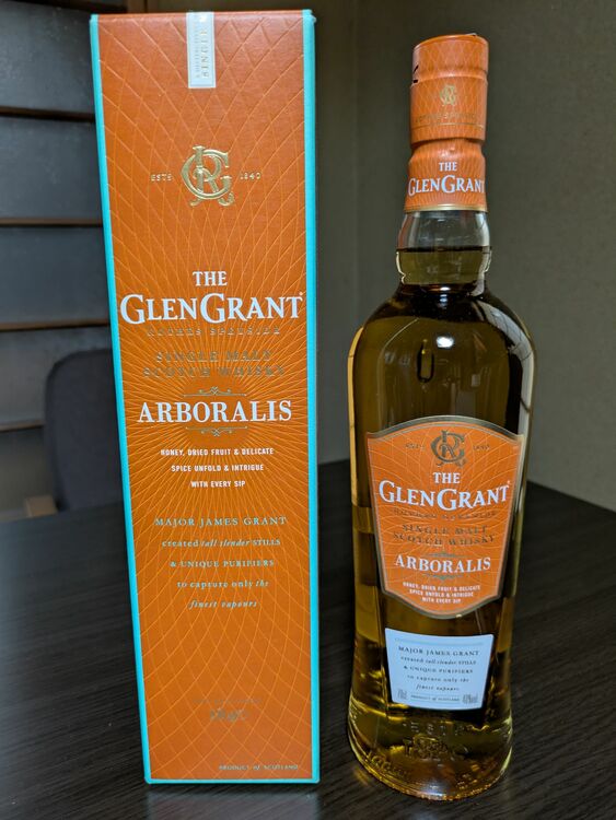 グレングラントアルボラリス700ml箱入り（お酒）の商品画像 - 査定依頼日：2025年8月7日 - 最高査定価格：1,500円