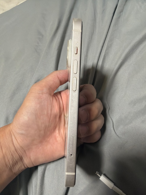 iPhone iPhone 14 128GB Softbank（スマホ）の商品画像 - 査定依頼日：2026年7月7日 - 最高査定価格：50,000円