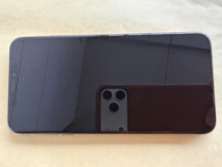 iPhoneXS Max 256GB docomo（スマホ）の商品画像 - 査定依頼日：2026年4月1日 - 最高査定価格：21,000円