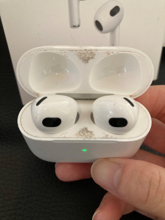 AirPods第3世代（オーディオ・スピーカー）の商品画像 - 査定依頼日：2026年2月20日 - 最高査定価格：100,000円