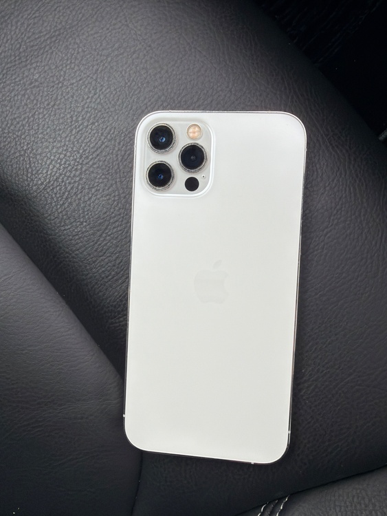 iPhone 12 Pro 256GB au（スマホ）の商品画像 - 査定依頼日：2026年2月11日 - 最高査定価格：31,000円