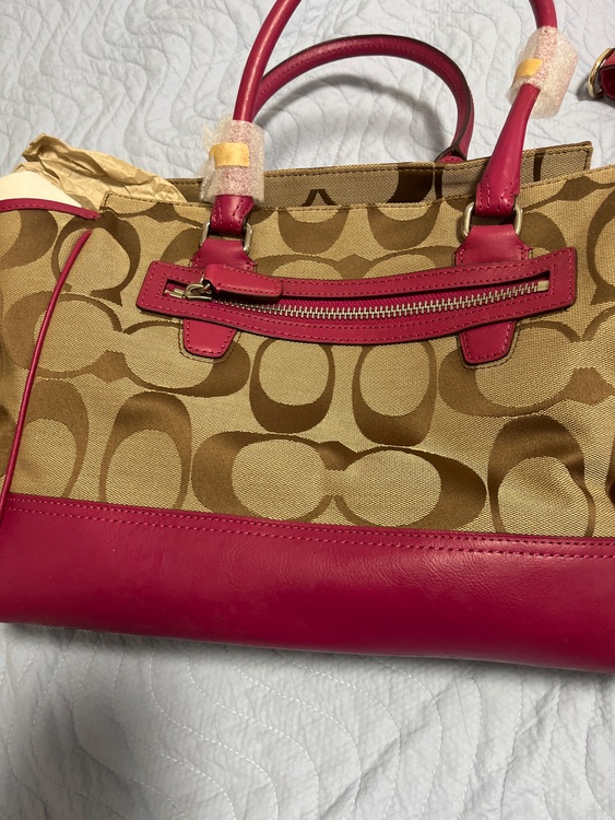 その他 コーチ （ブランドバッグ）の商品画像 - 査定依頼日：2025年8月5日 - 最高査定価格：3,500円