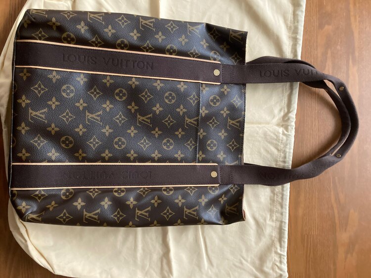 ルイヴィトン　カバボブール（ブランドバッグ）の商品画像 - 査定依頼日：2025年3月3日 - 最高査定価格：110,000円