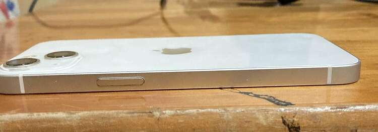 MLNJ3J/A（スマホ）の商品画像 - 査定依頼日：2025年5月25日 - 最高査定価格：23,000円