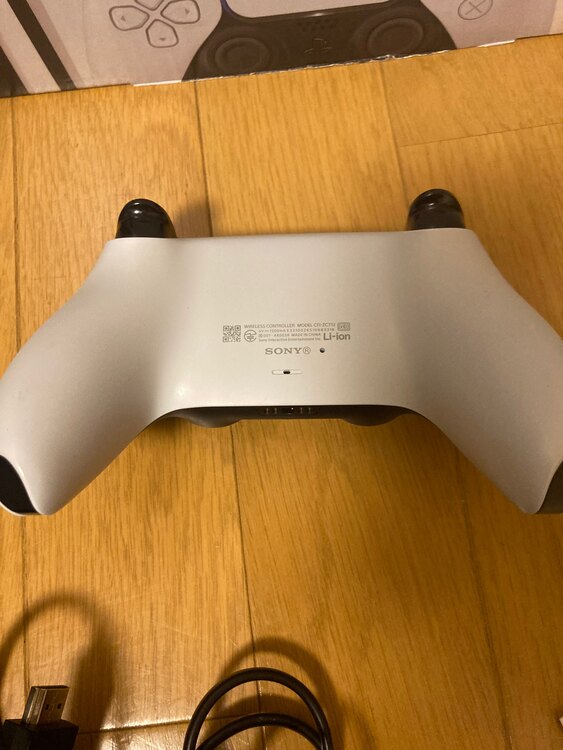 PS5 CFI-1200A（ゲーム機本体・ゲームソフト）の商品画像 - 査定依頼日：2024年12月26日 - 最高査定価格：41,000円