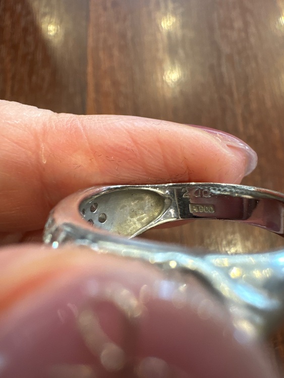 メレダイヤモンドリング（金・貴金属）の商品画像 - 査定依頼日：2025年10月15日 - 最高査定価格：150,000円