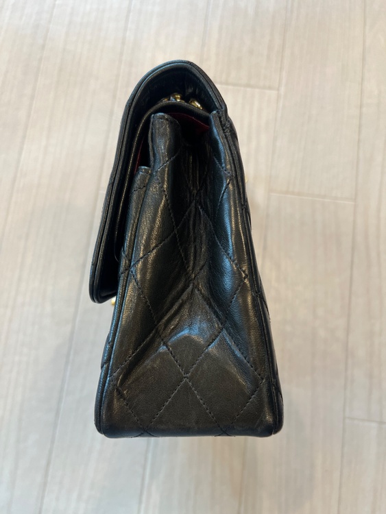 シャネル　マトラッセ チェーンショルダーバッグ　ブラック　ラムスキン　ゴールド金（ブランドバッグ）の商品画像 - 査定依頼日：2026年4月8日 - 最高査定価格：560,000円