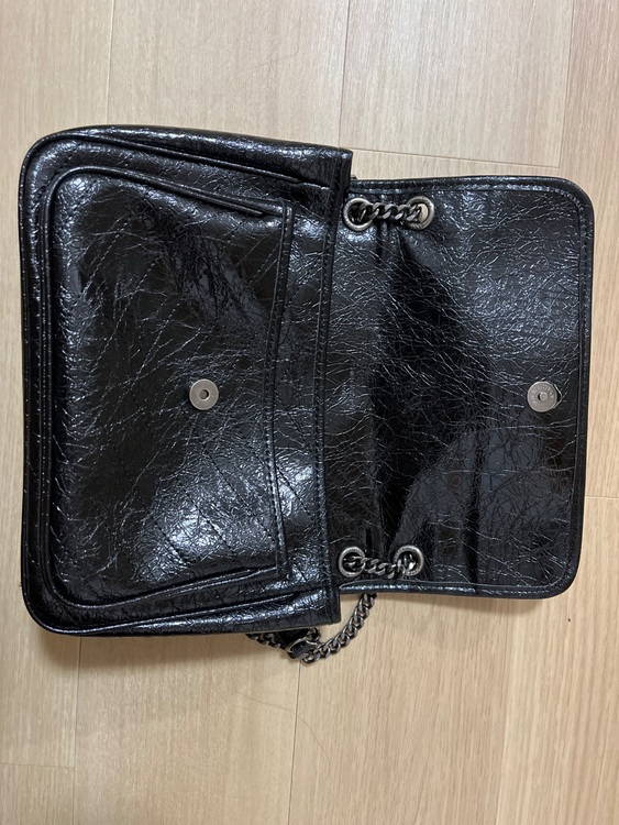 イブサンローラン  （ブランドバッグ）の商品画像 - 査定依頼日：2025年9月8日 - 最高査定価格：220,000円