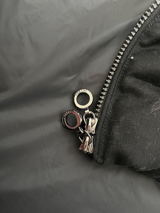 タトラス　ダウン（古着・ファッション）の商品画像 - 査定依頼日：2025年10月25日 - 最高査定価格：25,000円