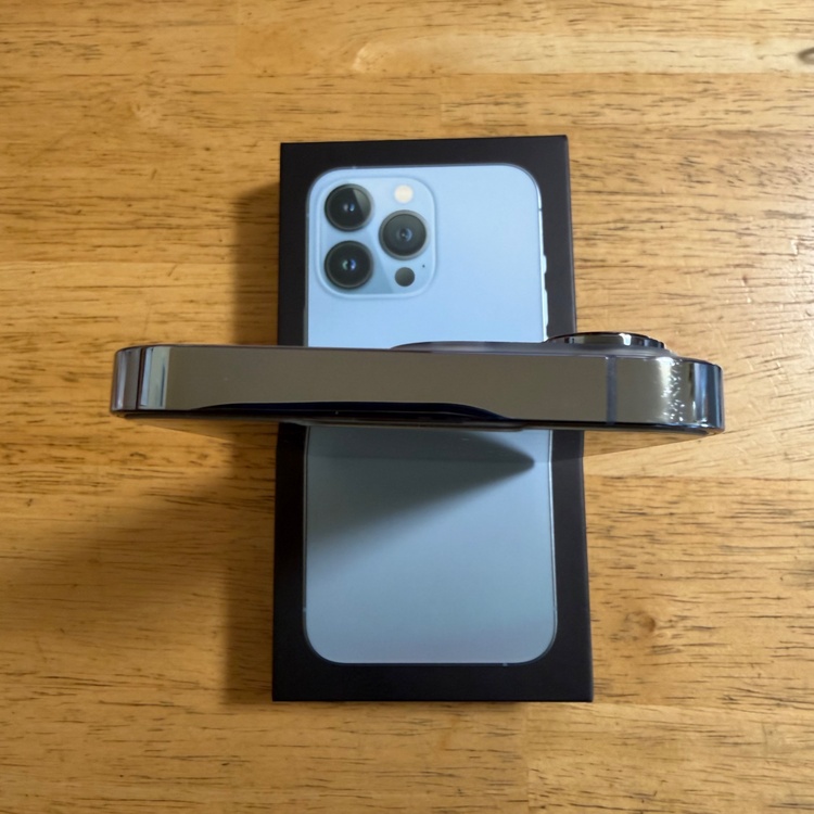 iPhone 13 Pro 128GB SIMフリー（スマホ）の商品画像 - 査定依頼日：2026年1月18日 - 最高査定価格：42,000円