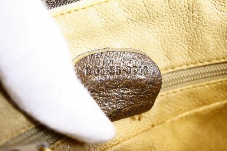 GUCCI GG キャンバス スプリーム ショルダーバッグ PVCレザー 001 58 0918（ブランドバッグ）の商品画像 - 査定依頼日：2026年10月15日 - 最高査定価格：10,000円