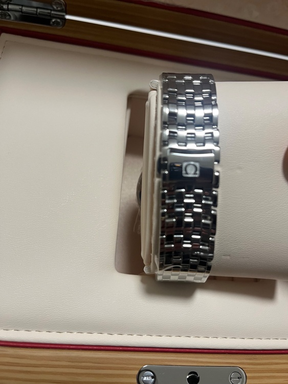 オメガ デ･ビル 424.10.37.20.03.00（高級時計）の商品画像 - 査定依頼日：2026年3月20日 - 最高査定価格：280,000円