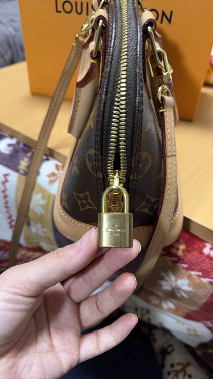 ルイヴィトン モノグラム （ブランドバッグ）の商品画像 - 査定依頼日：2025年2月27日 - 最高査定価格：110,000円