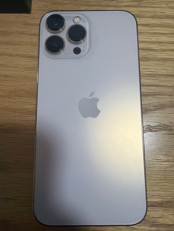 iPhone iPhone 13 Pro Max 512GB au（スマホ）の商品画像 - 査定依頼日：2026年6月23日 - 最高査定価格：70,000円
