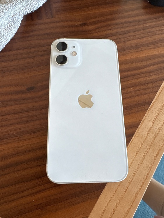 iPhone iPhone 12 mini 128GB SIMフリー（スマホ）の商品画像 - 査定依頼日：2026年9月22日 - 最高査定価格：21,000円
