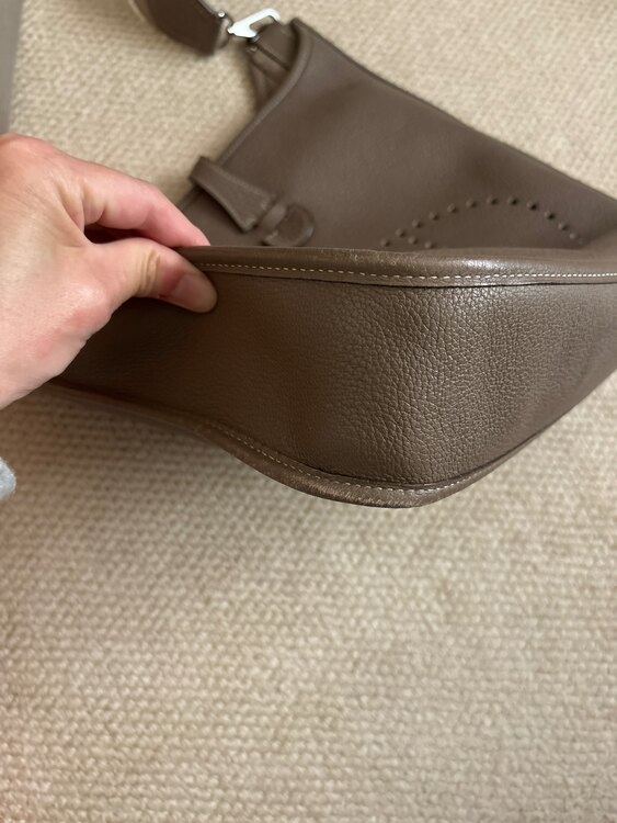 PM（ブランドバッグ）の商品画像 - 査定依頼日：2025年4月29日 - 最高査定価格：280,000円