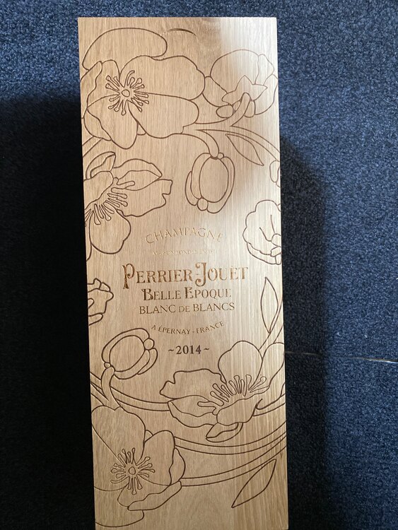2014（お酒）の商品画像 - 査定依頼日：2025年1月22日 - 最高査定価格：50,000円